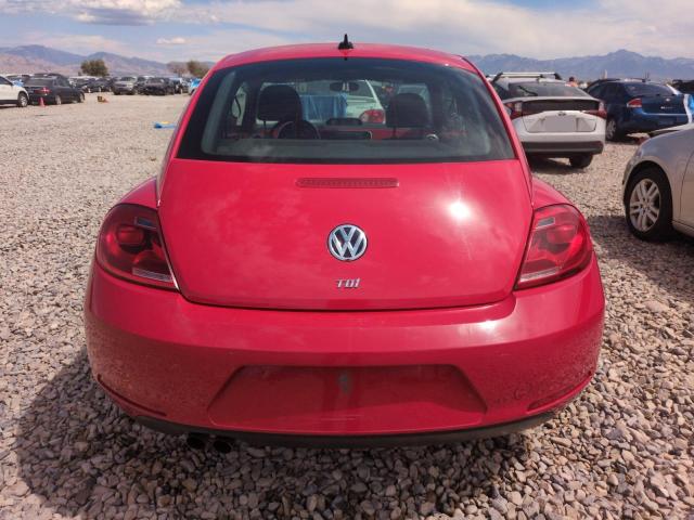 3VWJL7AT9DM608807 - 2013 VOLKSWAGEN BEETLE RED photo 6