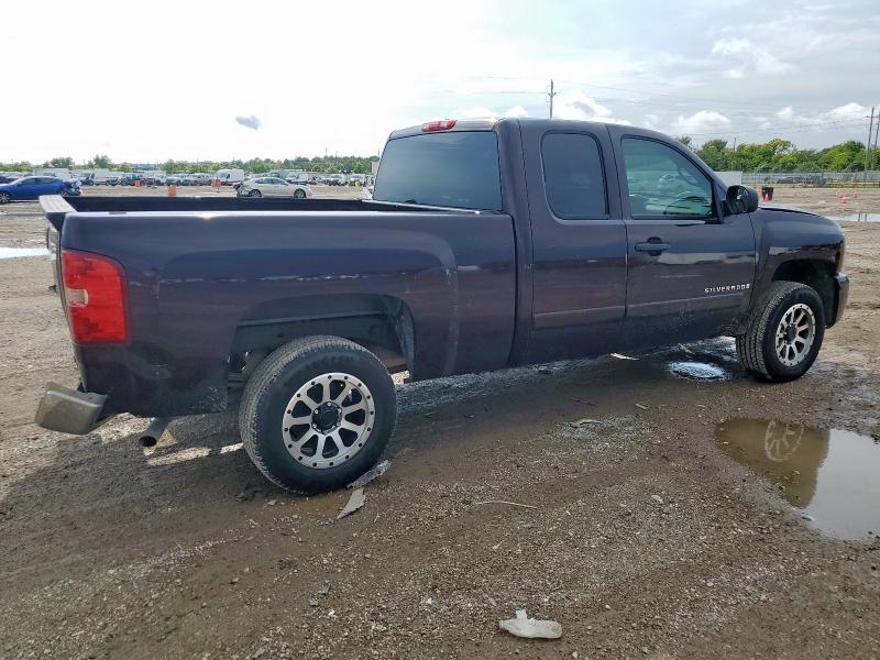 1GCEC19C68Z289537 - 2008 CHEVROLET SILVERADO C1500 MAROON photo 3