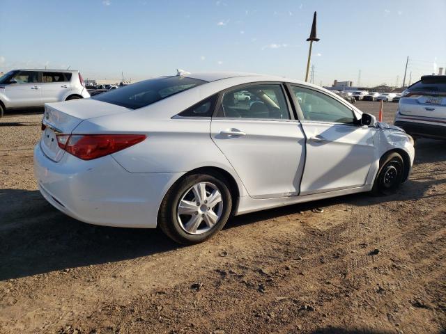 5NPEB4AC1CH435326 - 2012 HYUNDAI SONATA GLS WHITE photo 3