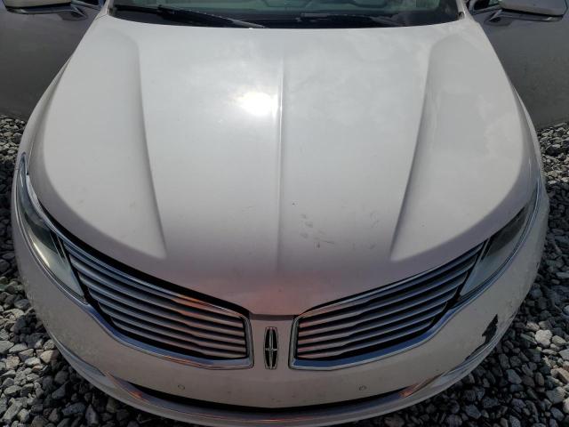 3LN6L2G92ER817815 - 2014 LINCOLN MKZ WHITE photo 11