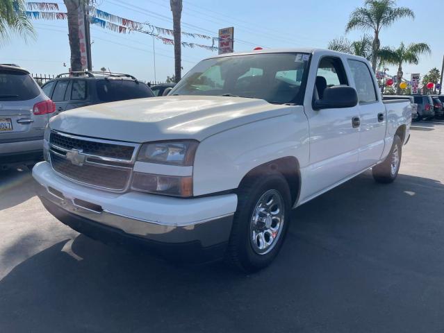 2GCEC13V471104886 - 2007 CHEVROLET SILVERADO C1500 CLASSIC CREW CAB WHITE photo 2