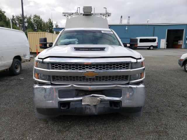 1GC1KREY8KF270739 - 2019 CHEVROLET SILVERADO K2500 HEAVY DUTY WHITE photo 5