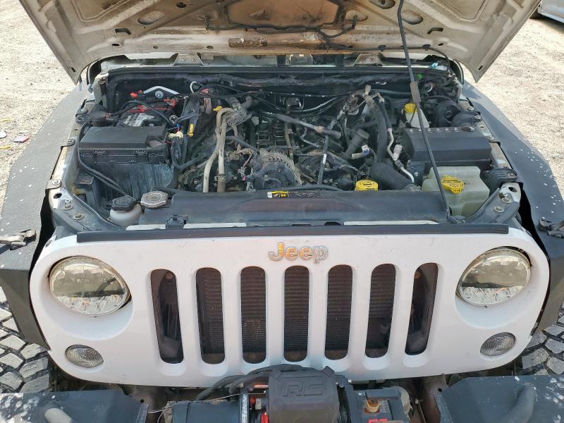 1C4BJWDGXHL592341 - 2017 JEEP WRANGLER U SPORT 白色 照片 12