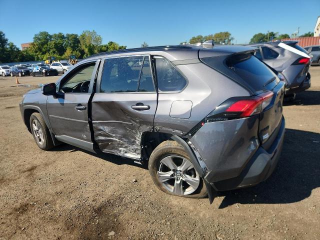 2T3P1RFVXRC395222 - 2024 TOYOTA RAV4 XLE 灰色 照片 2