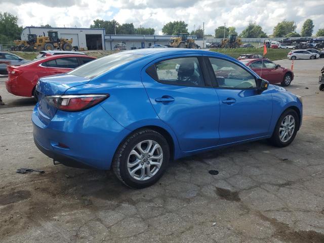 3MYDLBYV6JY313566 - 2018 TOYOTA YARIS IA ლურჯი ფოტო 3