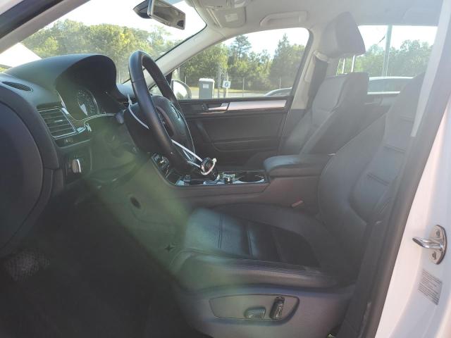 WVGEF9BP3ED004834 - 2014 VOLKSWAGEN TOUAREG V6 WHITE photo 7