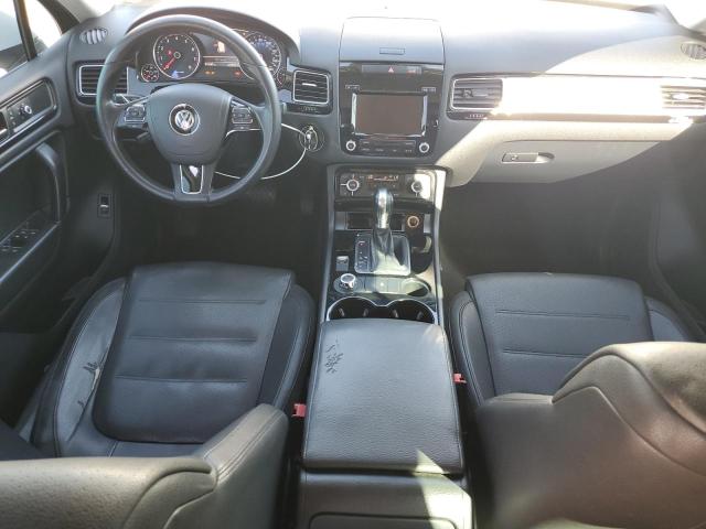 WVGEF9BP3ED004834 - 2014 VOLKSWAGEN TOUAREG V6 WHITE photo 8