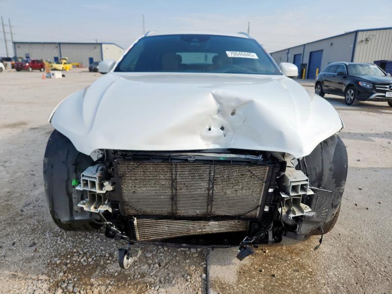 YV4A22RK4K1309737 - 2019 VOLVO XC60 T6 WHITE photo 5