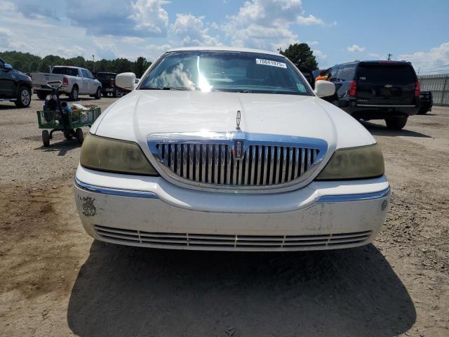 1LNHM81W74Y632781 - 2004 LINCOLN TOWN CAR EXECUTIVE 白色 照片 5
