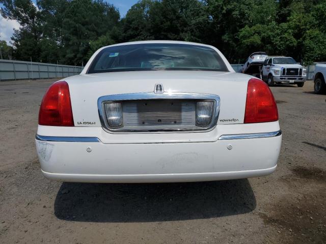 1LNHM81W74Y632781 - 2004 LINCOLN TOWN CAR EXECUTIVE 白色 照片 6