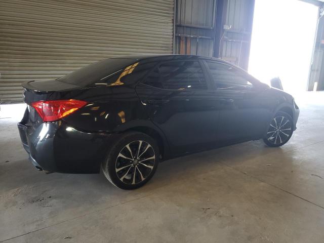 5YFBURHE3JP742563 - 2018 TOYOTA COROLLA L BLACK photo 3