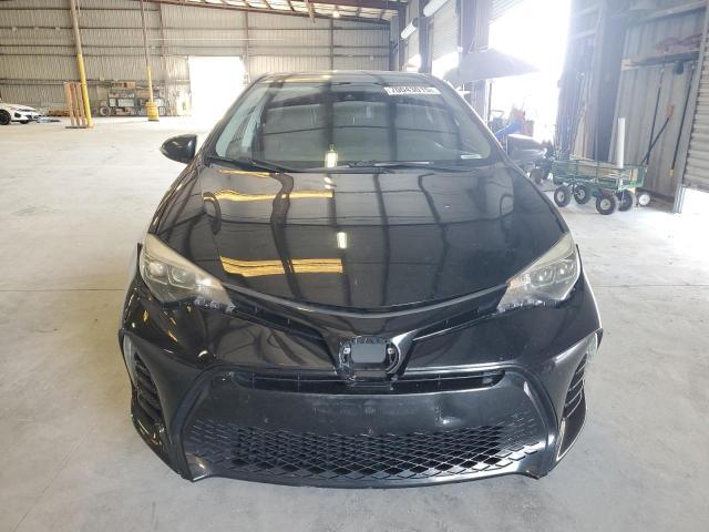 5YFBURHE3JP742563 - 2018 TOYOTA COROLLA L BLACK photo 5