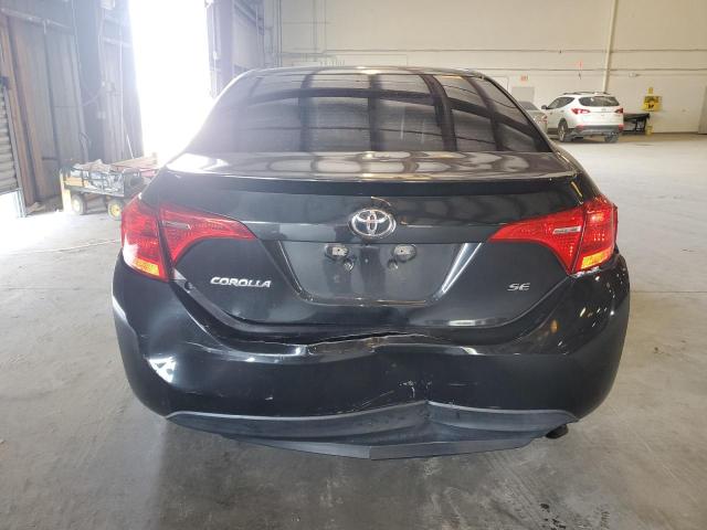 5YFBURHE3JP742563 - 2018 TOYOTA COROLLA L BLACK photo 6
