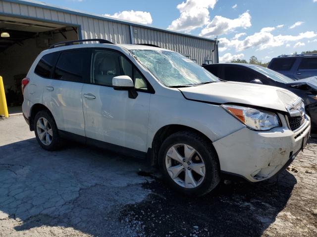 JF2SJADC3GH502997 - 2016 SUBARU FORESTER 2.5I PREMIUM WHITE photo 4