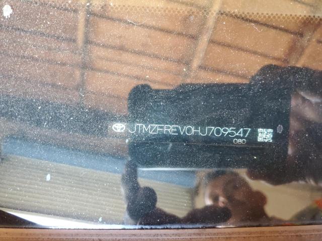 JTMZFREV0HJ709547 - 2017 TOYOTA RAV4 LE ნაცრისფერი ფოტო 13