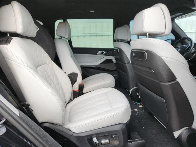5UX23EM00P9P41325 - 2023 BMW X7 XDRIVE40I შავი ფოტო 11