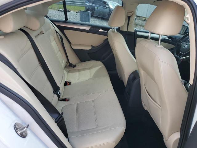 3VWDB7AJ1JM238348 - 2018 VOLKSWAGEN JETTA SE WHITE photo 10