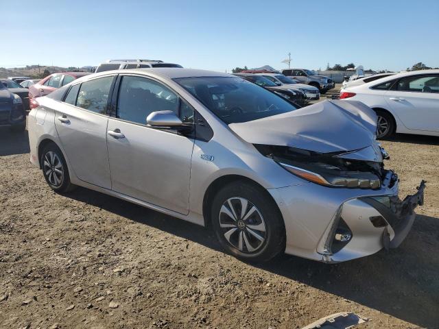 JTDKARFP6J3083741 - 2018 TOYOTA PRIUS PRIM 银色 照片 4