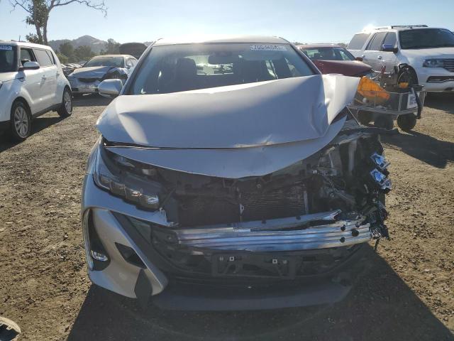 JTDKARFP6J3083741 - 2018 TOYOTA PRIUS PRIM 银色 照片 5