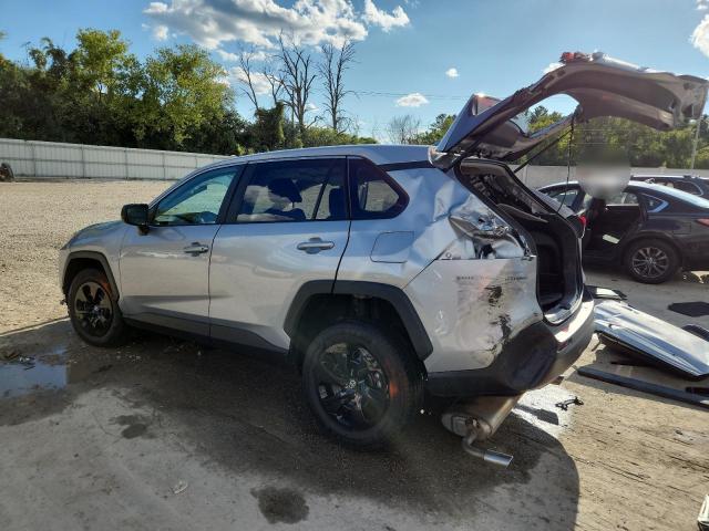 2T3F1RFV8RW448428 - 2024 TOYOTA RAV4 LE 银色 照片 2