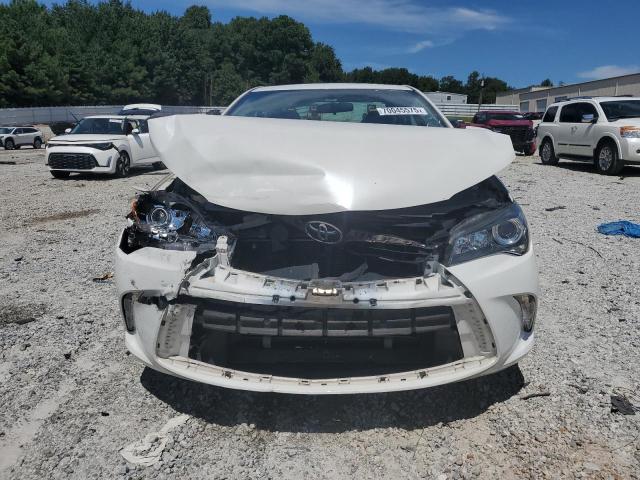 4T1BF1FK0GU144118 - 2016 TOYOTA CAMRY LE WHITE photo 5