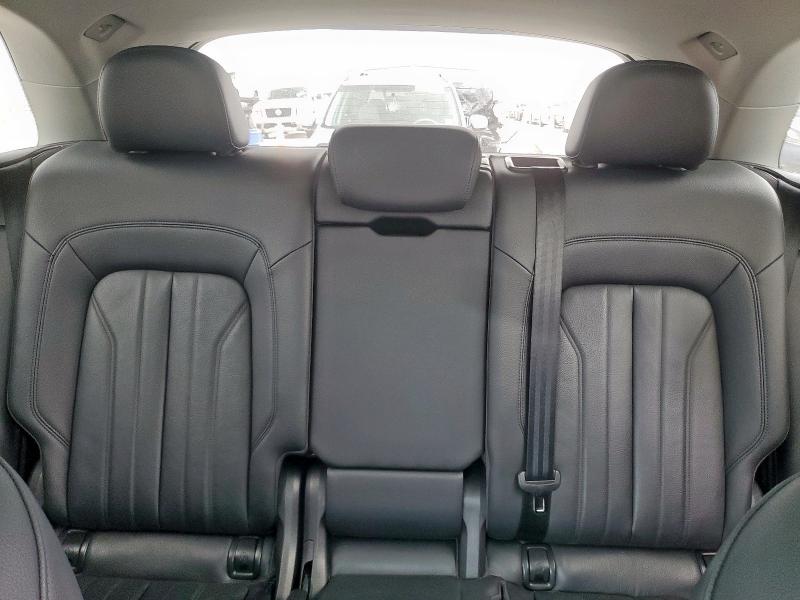 WA1BNAFY1J2054744 - 2018 AUDI Q5 PREMIUM PLUS RED photo 10