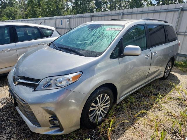 2020 TOYOTA SIENNA XLE, 