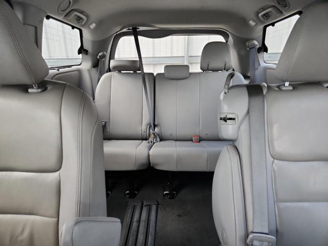 5TDYZ3DC9LS067258 - 2020 TOYOTA SIENNA XLE Srebrny zdjęcie 10