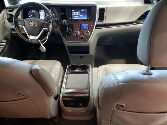 5TDYZ3DC9LS067258 - 2020 TOYOTA SIENNA XLE Srebrny zdjęcie 8