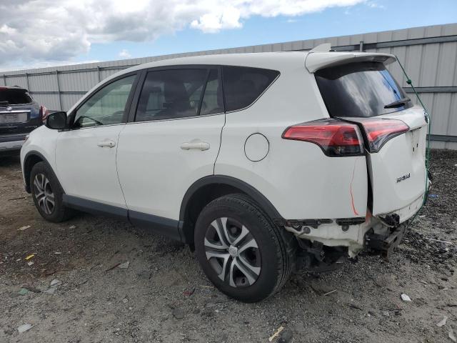 JTMBFREV4JD250125 - 2018 TOYOTA RAV4 LE 白色 照片 2