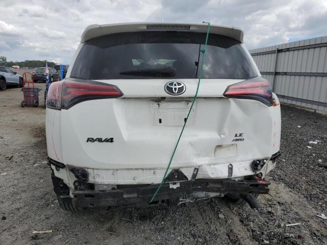 JTMBFREV4JD250125 - 2018 TOYOTA RAV4 LE 白色 照片 6