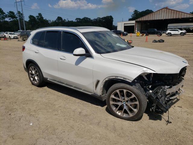 5UXCR4C0XP9N50798 - 2023 BMW X5 SDRIVE 40I WHITE photo 4