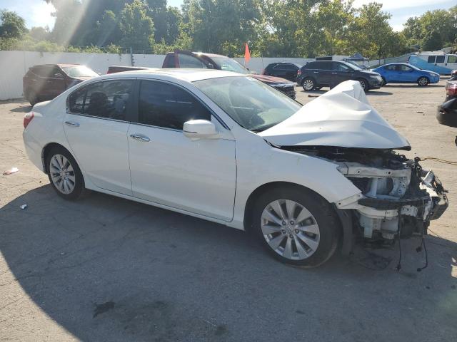 1HGCR2F85DA081686 - 2013 HONDA ACCORD EXL WHITE photo 4