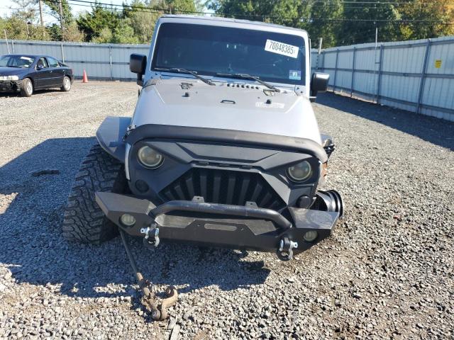 1C4HJWDG3FL580202 - 2015 JEEP WRANGLER U SPORT Boz foto 5