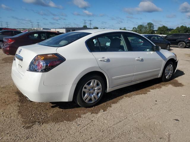 1N4AL2AP2AN470768 - 2010 NISSAN ALTIMA BASE WHITE photo 3