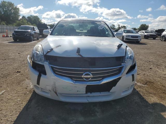 1N4AL2AP2AN470768 - 2010 NISSAN ALTIMA BASE WHITE photo 5