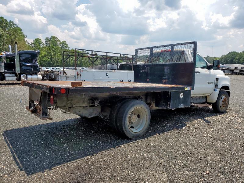 1HTKHPVM5KH320332 - 2019 CHEVROLET SILVERADO MEDIUM DUTY WHITE photo 3