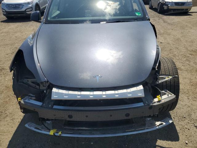 7SAYGDEE2RA228641 - 2024 TESLA MODEL Y ნაცრისფერი ფოტო 11