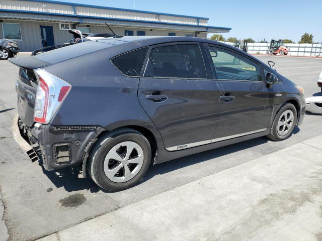 JTDKN3DUXD5586143 - 2013 TOYOTA PRIUS 灰色 照片 3