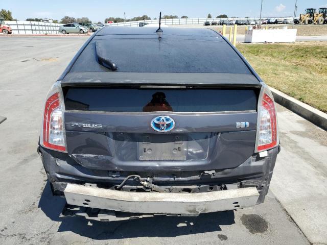 JTDKN3DUXD5586143 - 2013 TOYOTA PRIUS 灰色 照片 6
