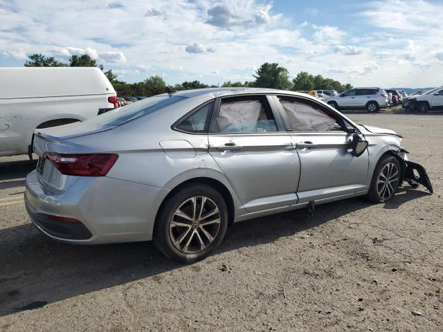 3VWBM7BU3RM083839 - 2024 VOLKSWAGEN JETTA SPORT SILVER photo 3