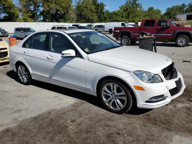 WDDGF8AB6ER320363 - 2014 MERCEDES-BENZ C 300 4MATIC WHITE photo 4