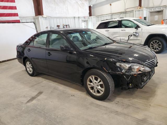 4T1BE32K75U023863 - 2005 TOYOTA CAMRY LE BLACK photo 4