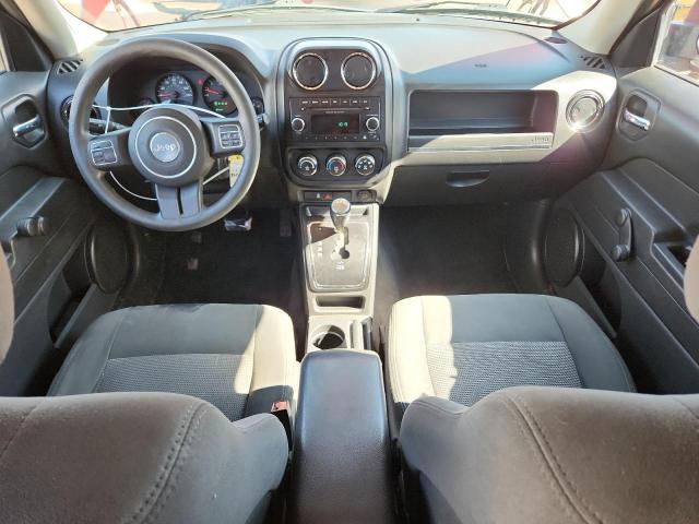 1C4NJPBB5CD687631 - 2012 JEEP PATRIOT SPORT RED photo 8