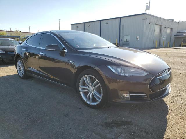 5YJSA1CN0DFP05388 - 2013 TESLA MODEL S BROWN photo 4