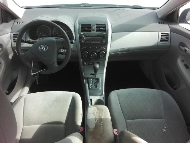 1NXBU40E09Z149574 - 2009 TOYOTA COROLLA BASE Silber Foto 8