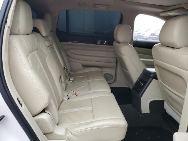 2LMHJ5AT9KBL02247 - 2019 LINCOLN MKT WHITE photo 11