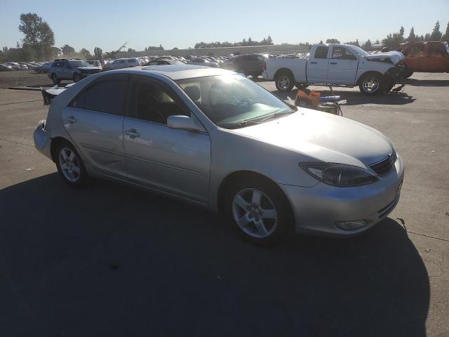 4T1BA30K84U026445 - 2004 TOYOTA CAMRY SE SILVER photo 4