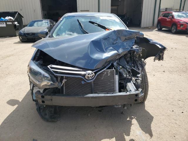 2T1BURHE4GC693897 - 2016 TOYOTA COROLLA L BLUE photo 5