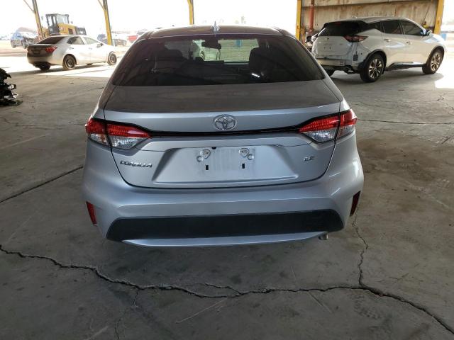 JTDEPRAE0LJ063713 - 2020 TOYOTA COROLLA LE SILVER photo 6